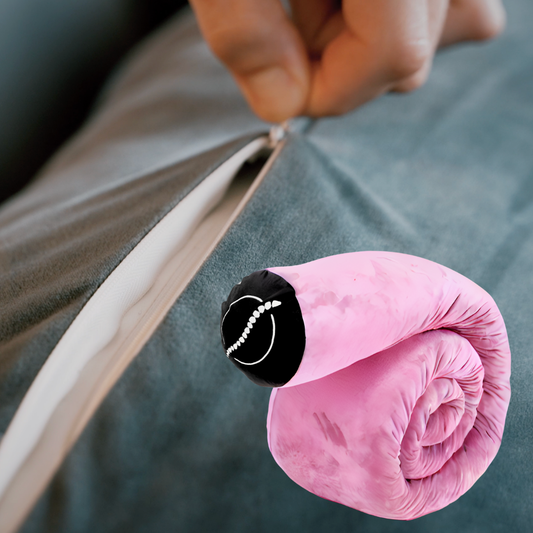 Memory Foam vs Navadne Blazine - Kaj je Boljše za Spanje?